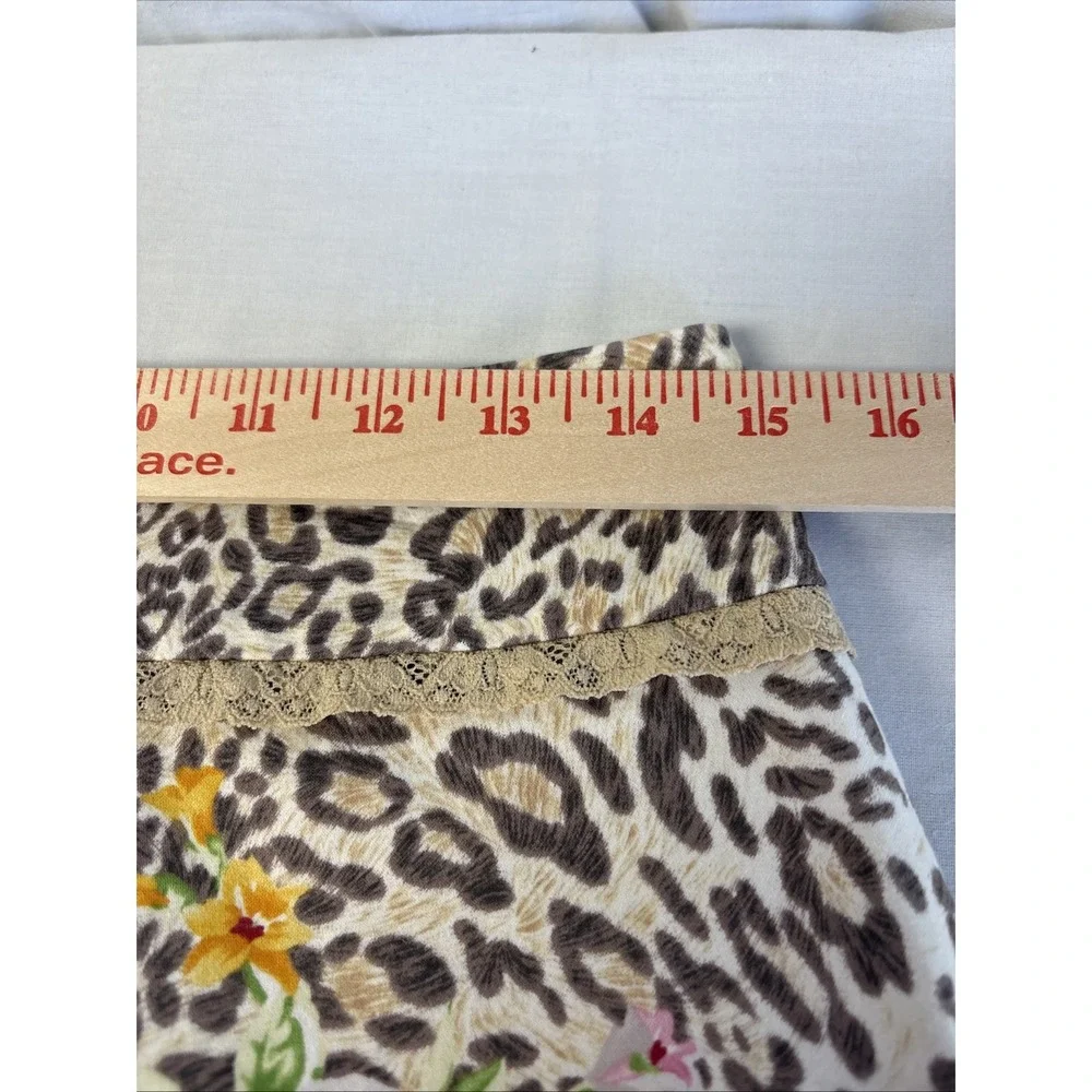 Betu Sport - Mini Skirt Women’s Size 8 Leopard/Floral Print With Lace Trim Y2K